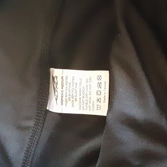 Altra Running capris - Picture 2 of 3